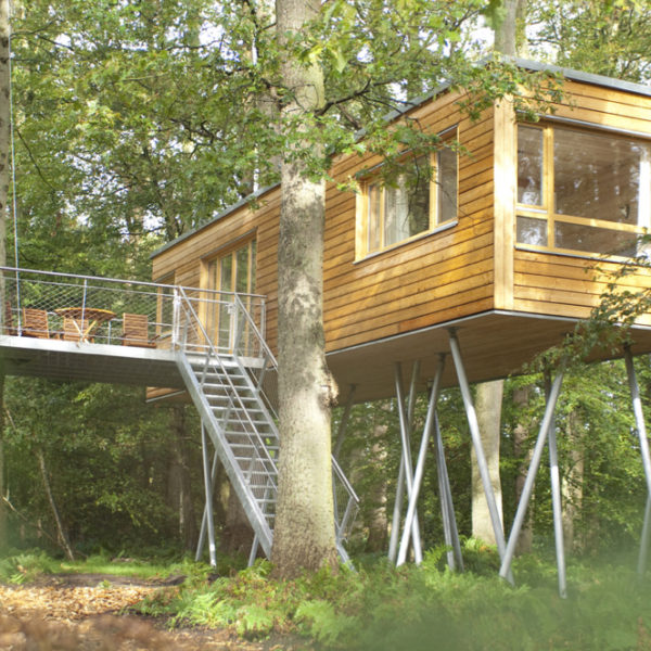 Design boomhut in Noord-Duitsland