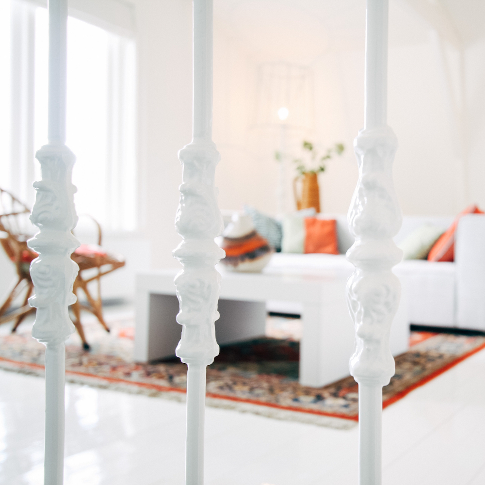 Doorkijkje naar de zitkamer in de B&B