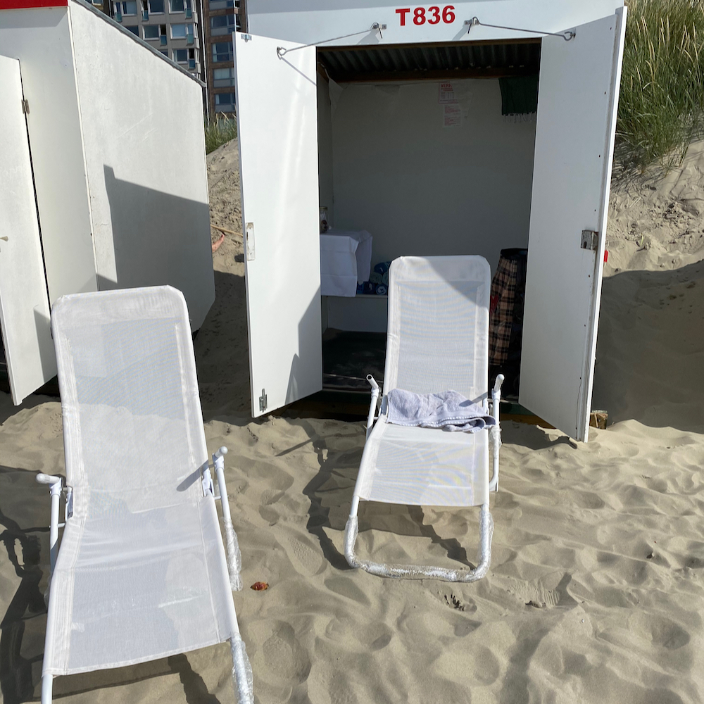 Strandhuisje bij het glamping adres