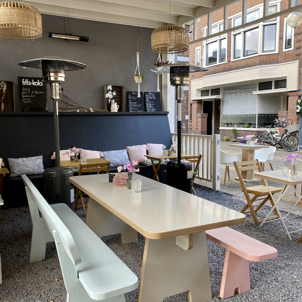 Terras van Stadsherberg Alphen in het Groene Hart